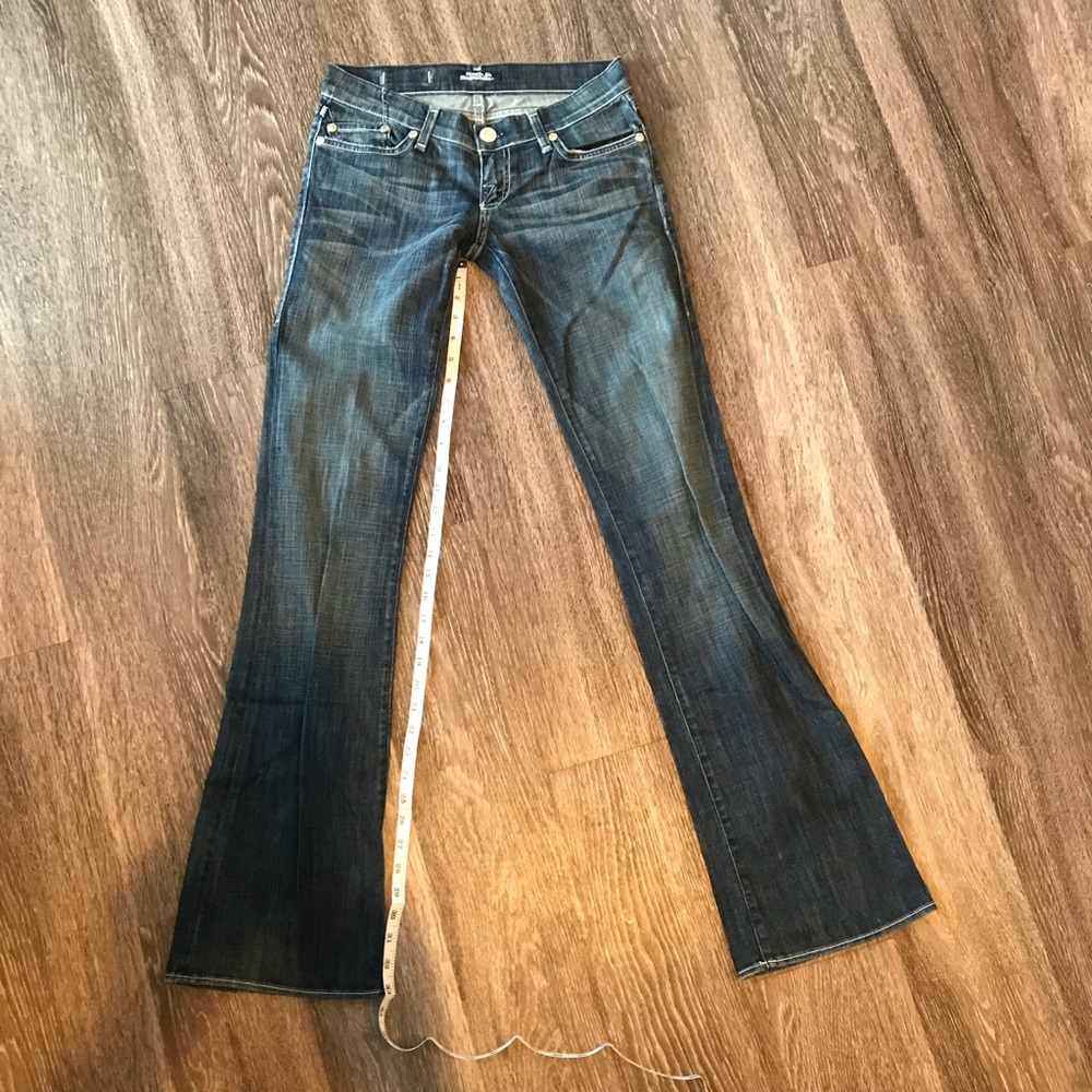 Rock and Republic size 25 bootcut jeans.